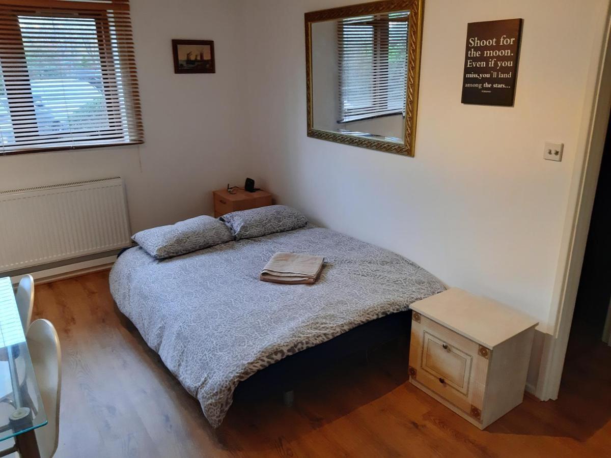 Canary Wharf Apartment Лондон Экстерьер фото
